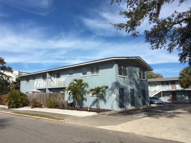 2055 Arlington Exterior 1